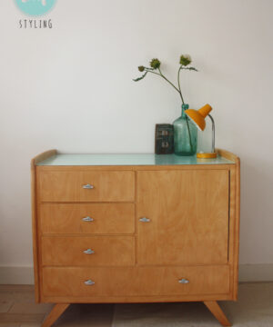 Ophef Intensief Vruchtbaar vintage commode met harthouten poten - Stip styling