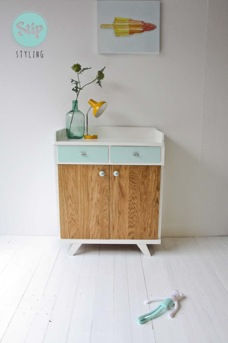 Verstrooien inkomen salaris retro commode met eiken deurtjes/ 90 cm hoog blad - Stip styling